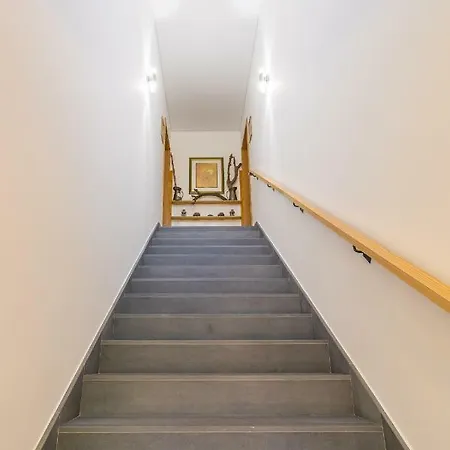 Flh Quintinha Rocha Daire Funchal